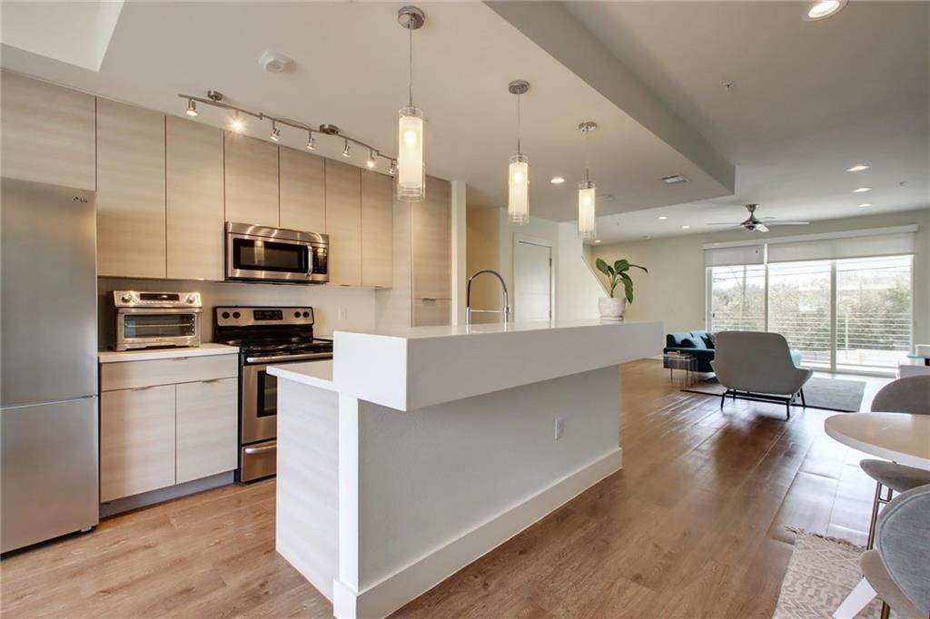 604 North Bluff Dr - Photo 1
