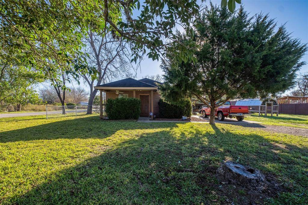 701 Hill St - Photo 1