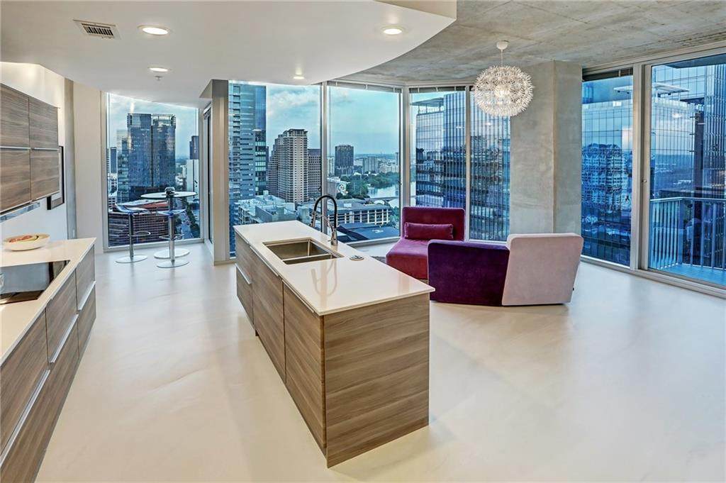 360 Nueces St - Photo 1