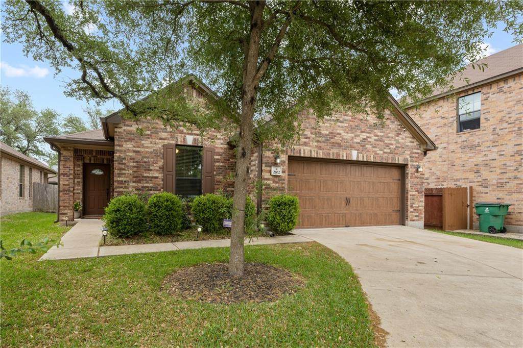 2102 Townsman Trl - Photo 1