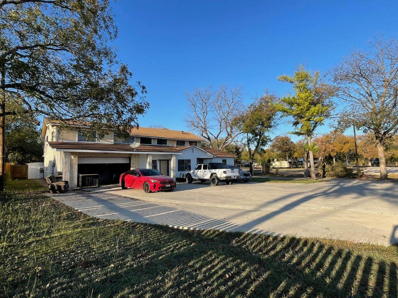 613 Central Texas Expy - Photo 1