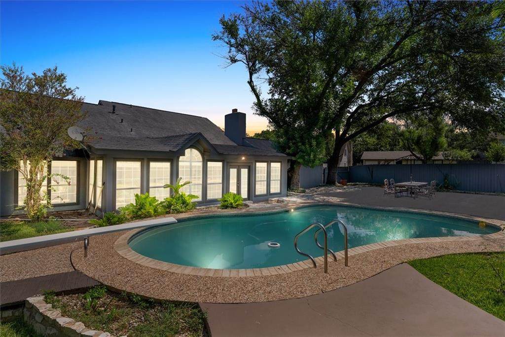 8212 Belclaire Ln - Photo 1