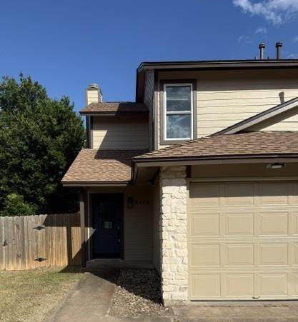 1113 Orchard Park Cir - Photo 1
