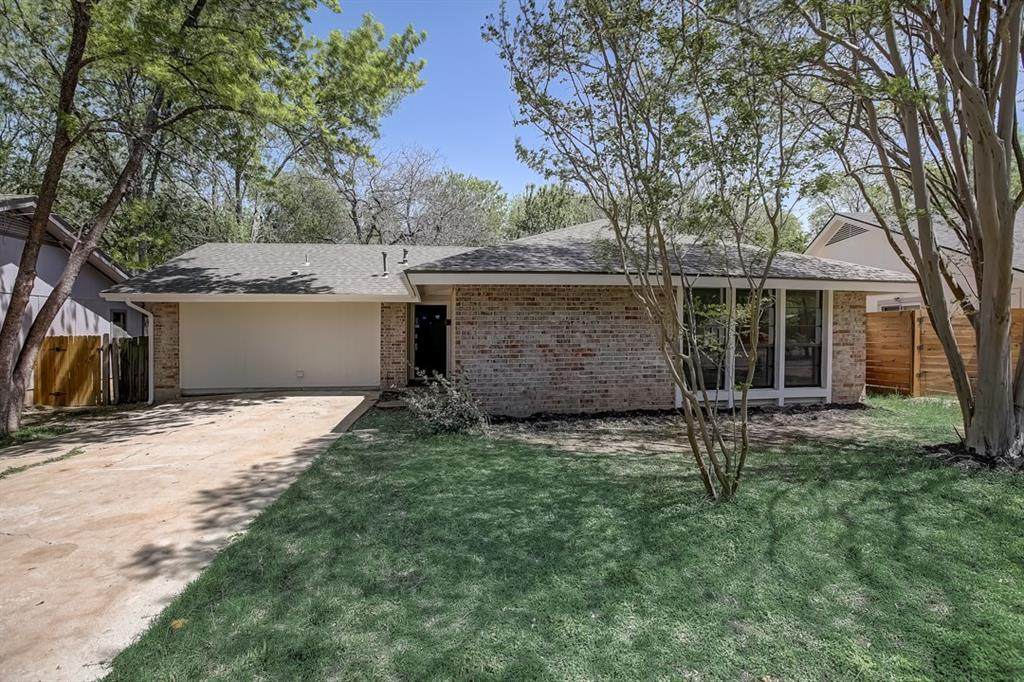 5207 Hedgewood Dr - Photo 1