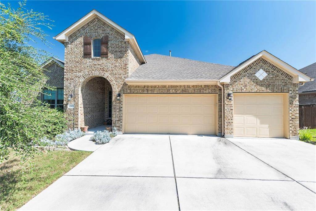 2508 Hilltop Divide Ln - Photo 1