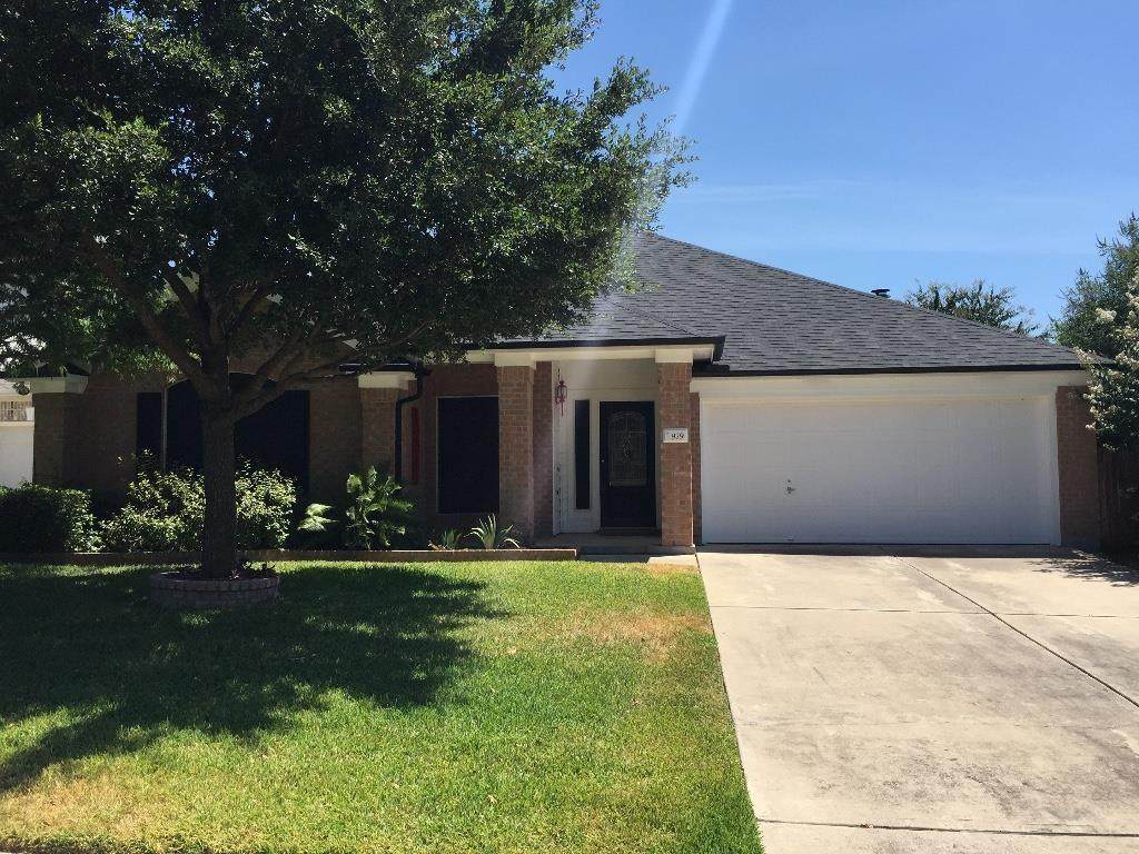 979 Leah Ln - Photo 1