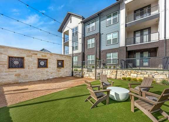 2908 Howard Ln - Photo 1