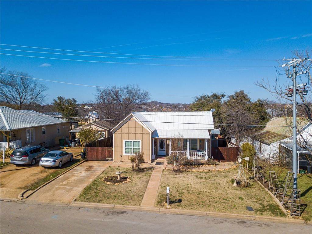 403 Main St - Photo 1