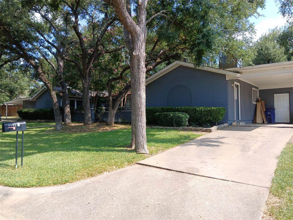 8803 Westover Club Dr - Photo 1