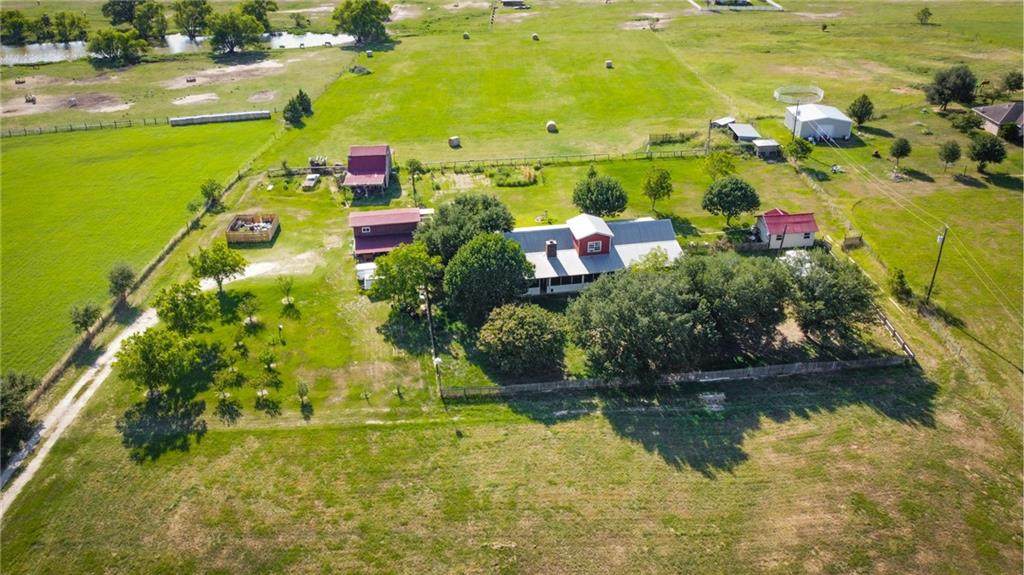2120 Fm 1704 - Photo 1
