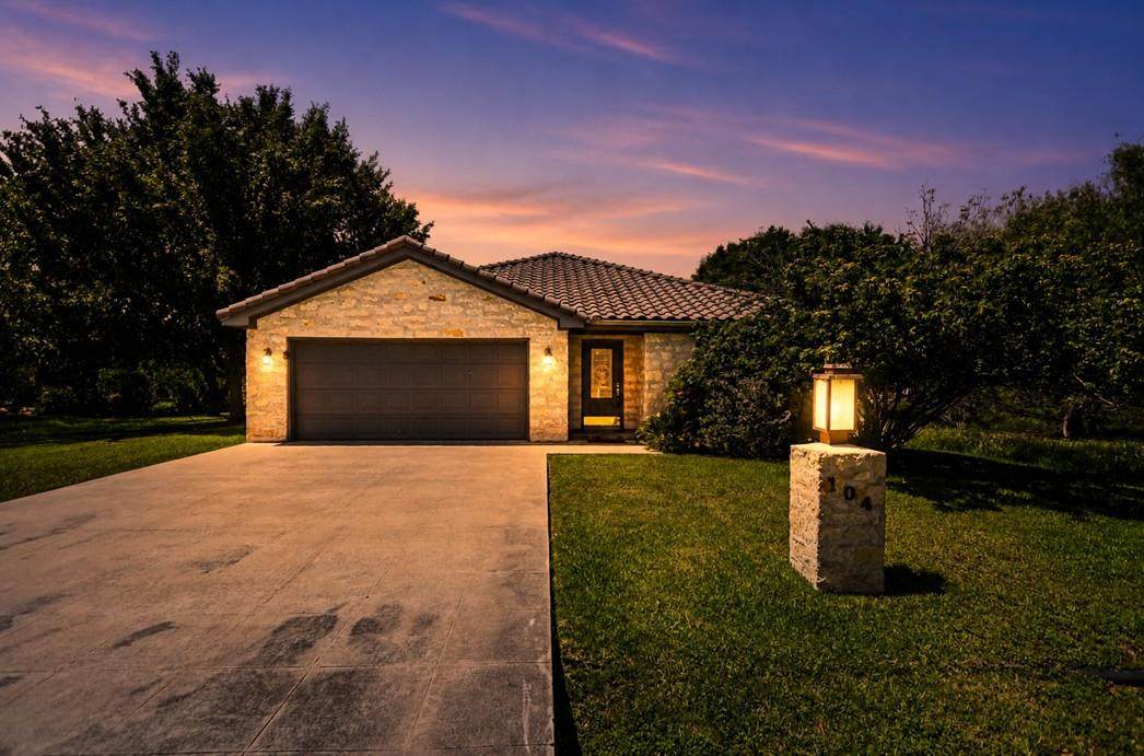 104 Springfield - Photo 1