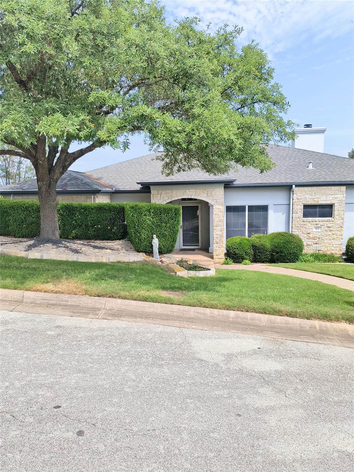 https://bt-photos.global.ssl.fastly.net/austin/orig_boomver_1_2871371-2.jpg
