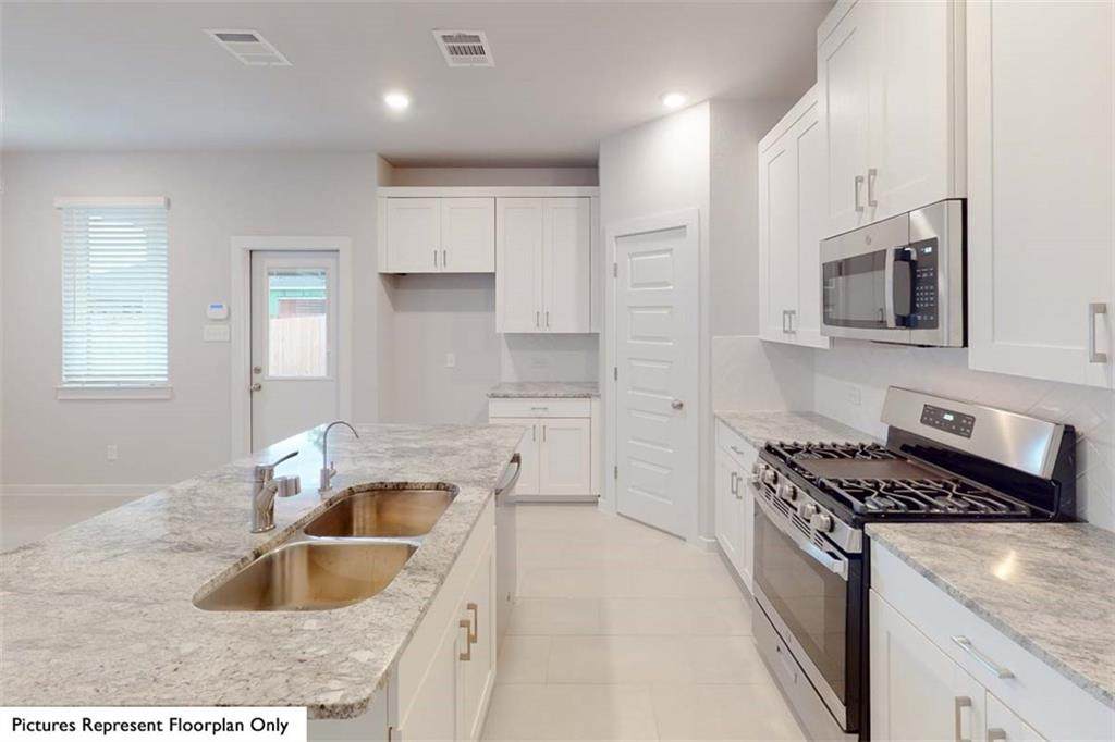 209 Garner Dr - Photo 1