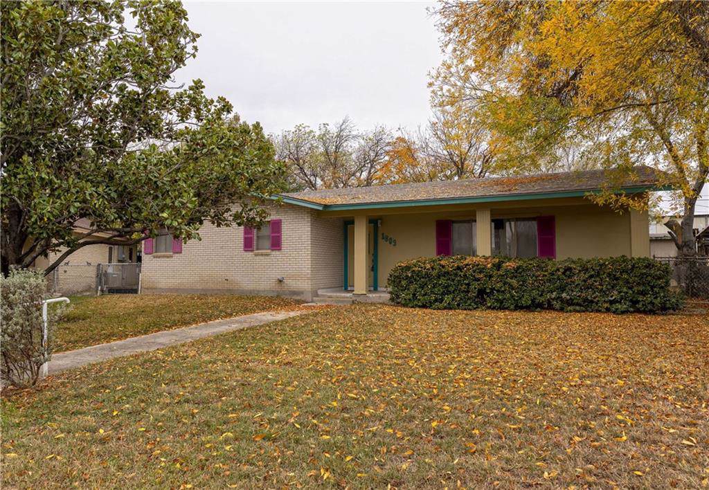 1809 Ricks Dr - Photo 1