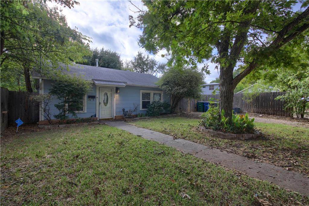 2709 Stacy Ln - Photo 1