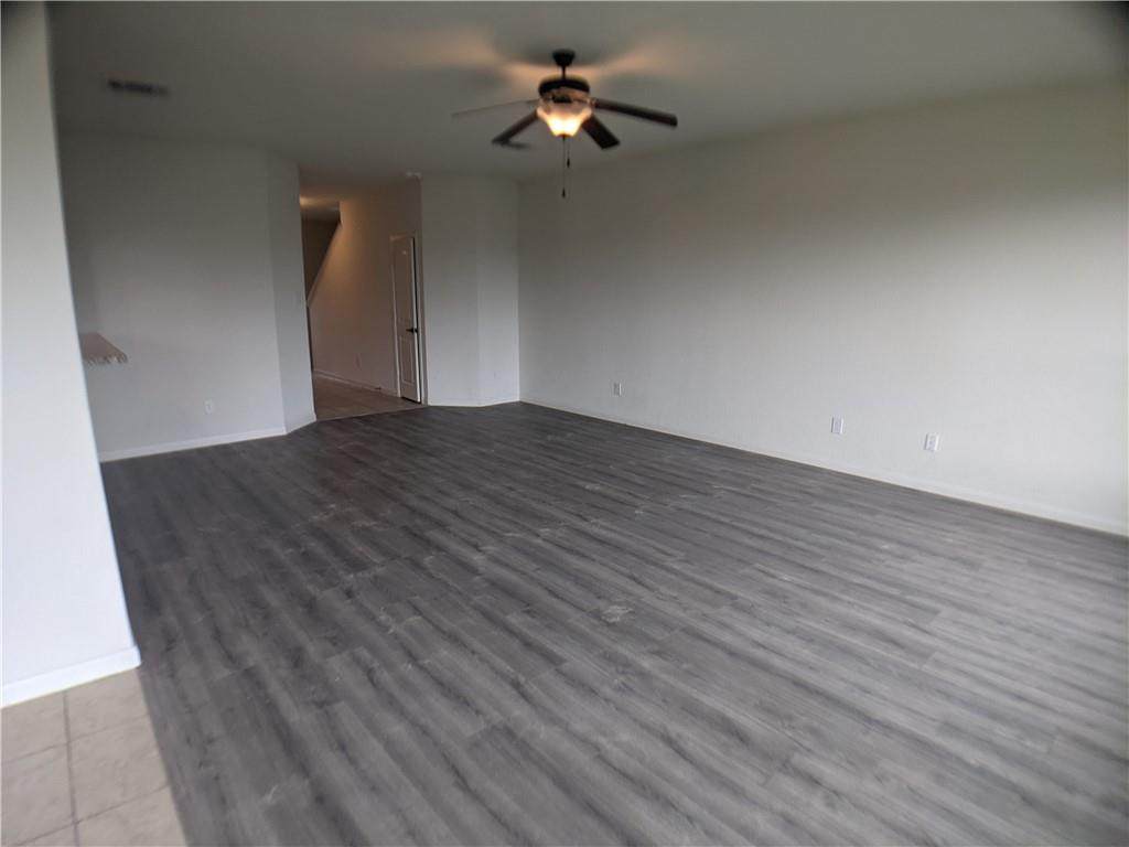 1412 Treeta Trl - Photo 1
