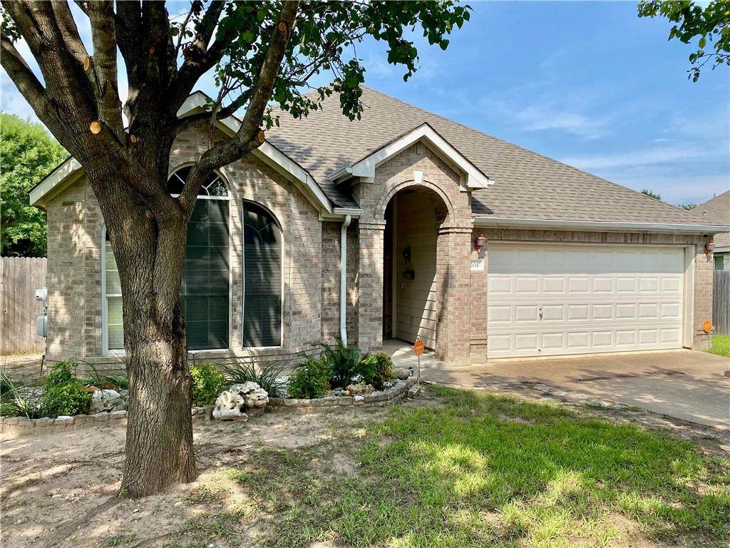 204 Jockey Bluff Cv - Photo 1