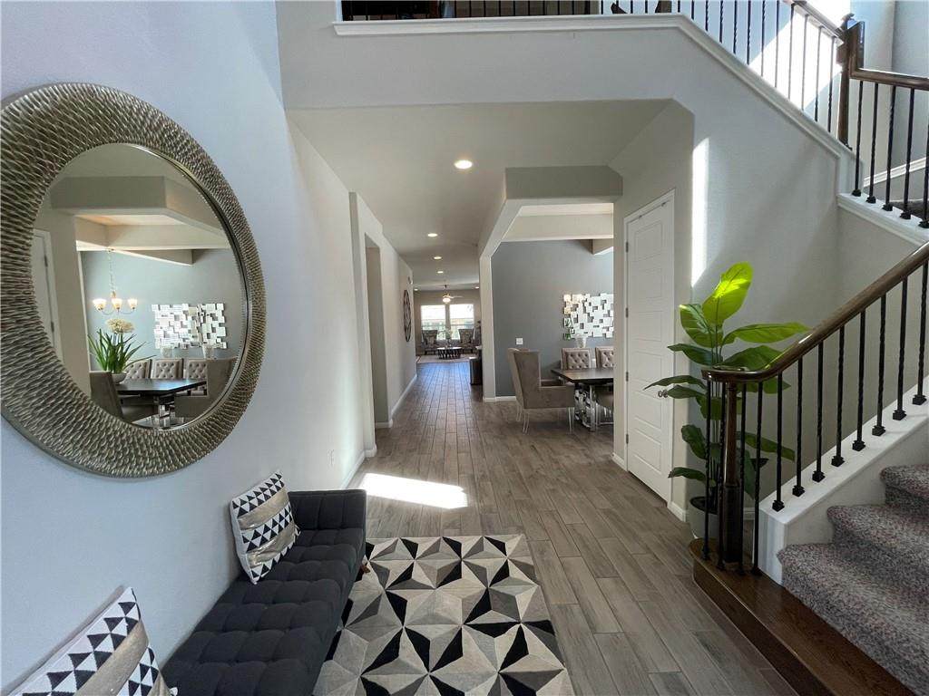 610 Acadia Bnd - Photo 1