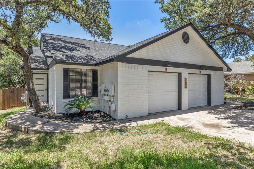 2605 Garrettson Dr - Photo 1