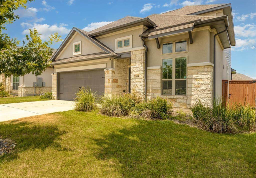 304 Glen Arbor Dr - Photo 1