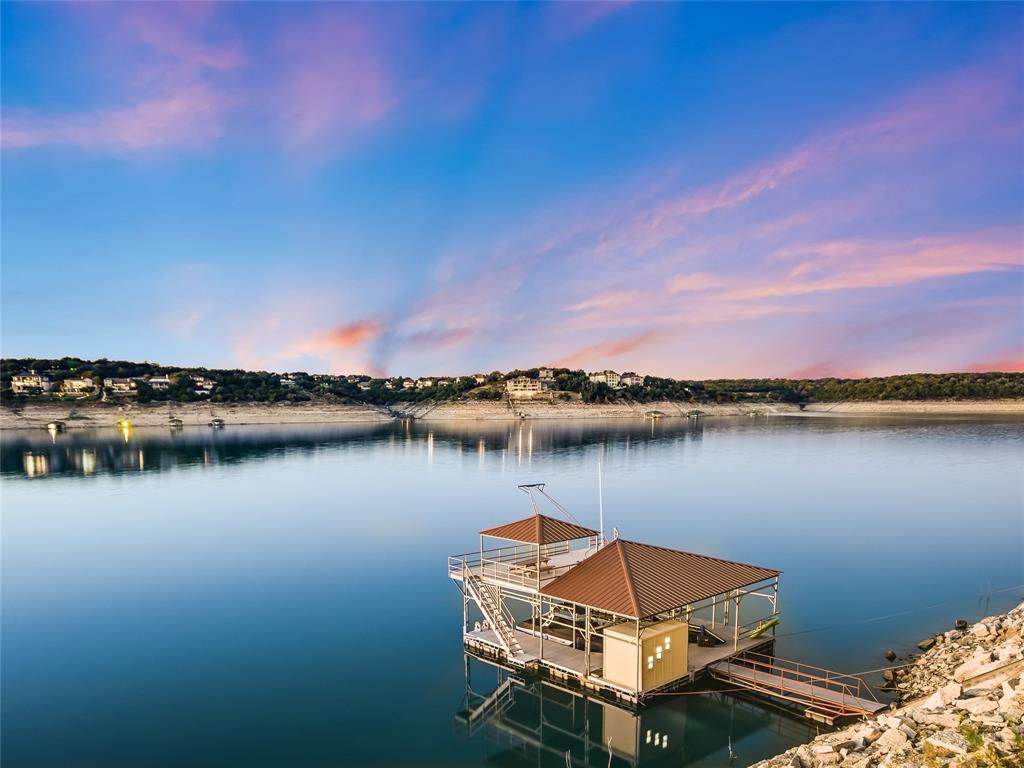 1219 Brooks Hollow Rd - Photo 1