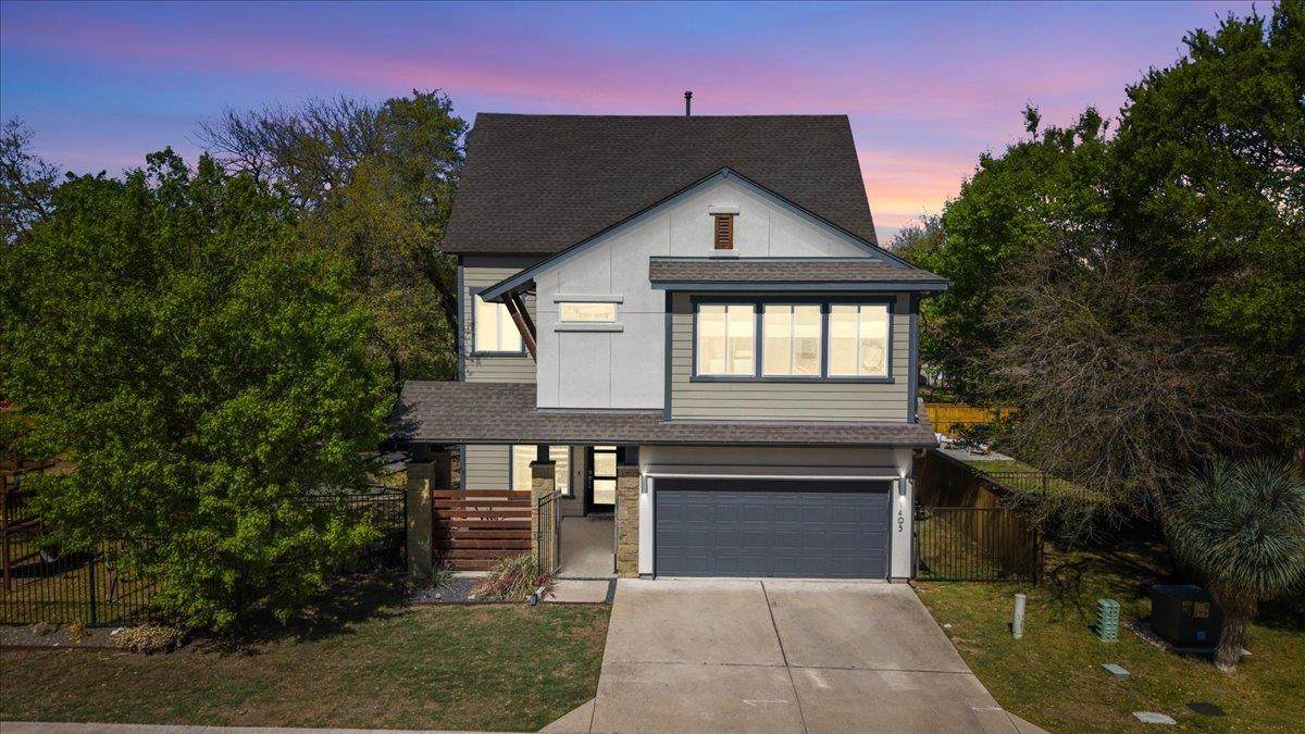 1405 Matthews Ln - Photo 1