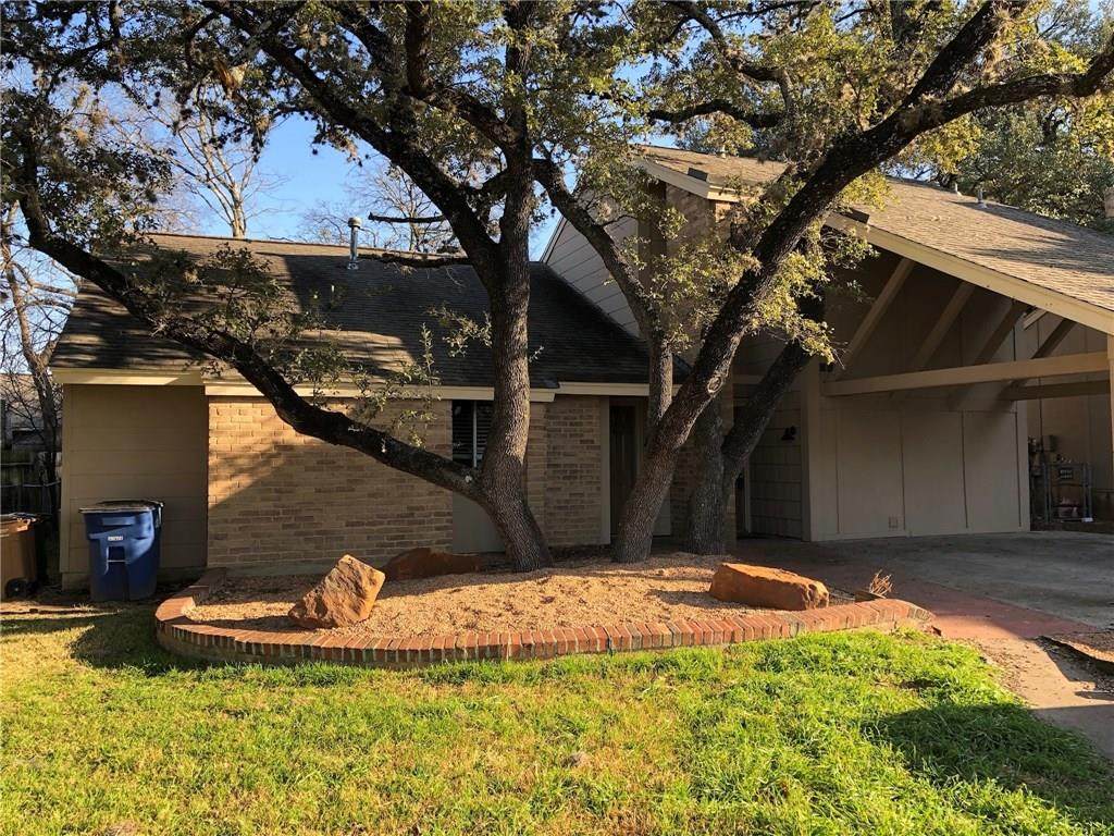 6905 Woodhue Dr - Photo 1