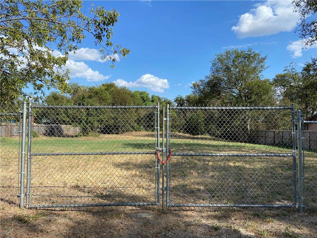 10311 Ray Ave - Photo 1