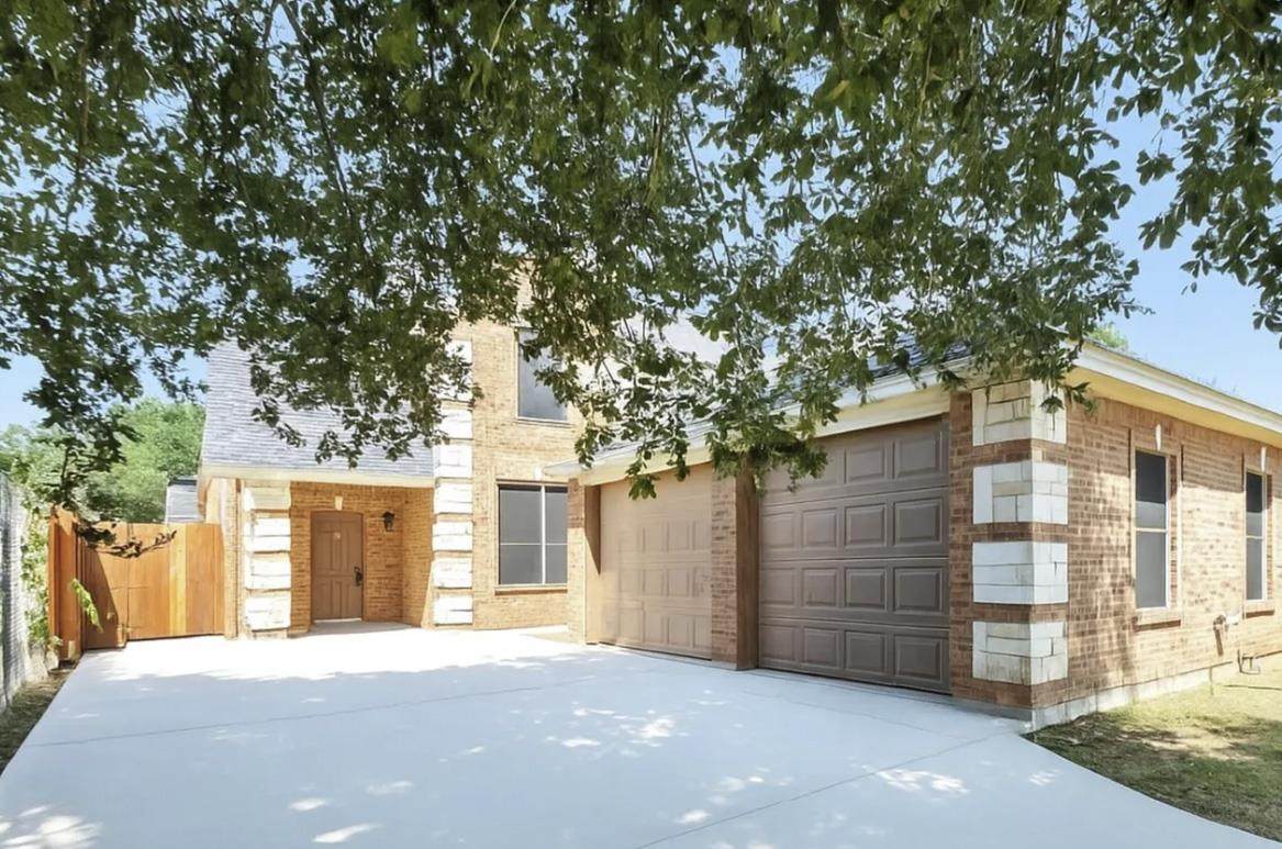 619 Comal Ave - Photo 1