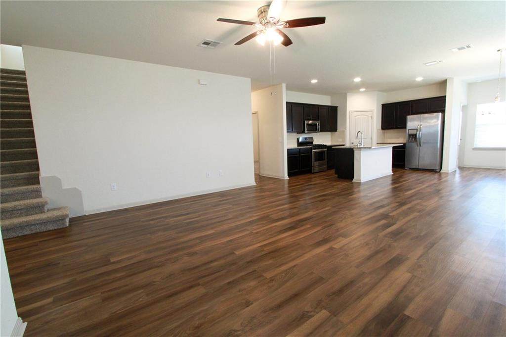124 Marienfeld Ln - Photo 1