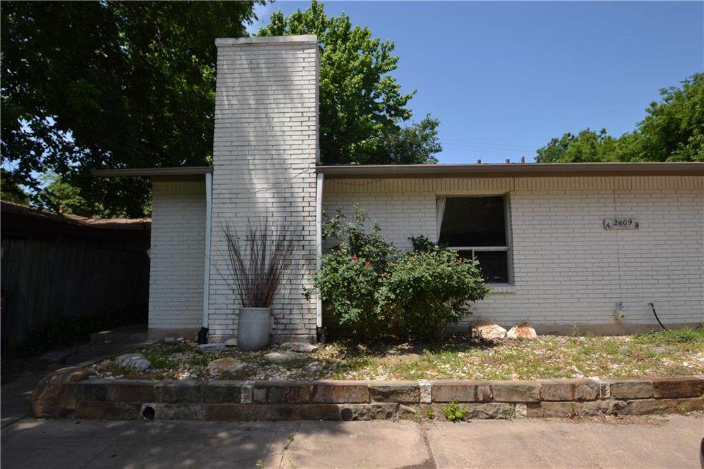 2409 La Casa Dr - Photo 1