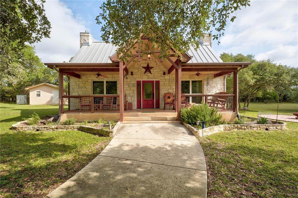 210 Plainview Rd - Photo 1