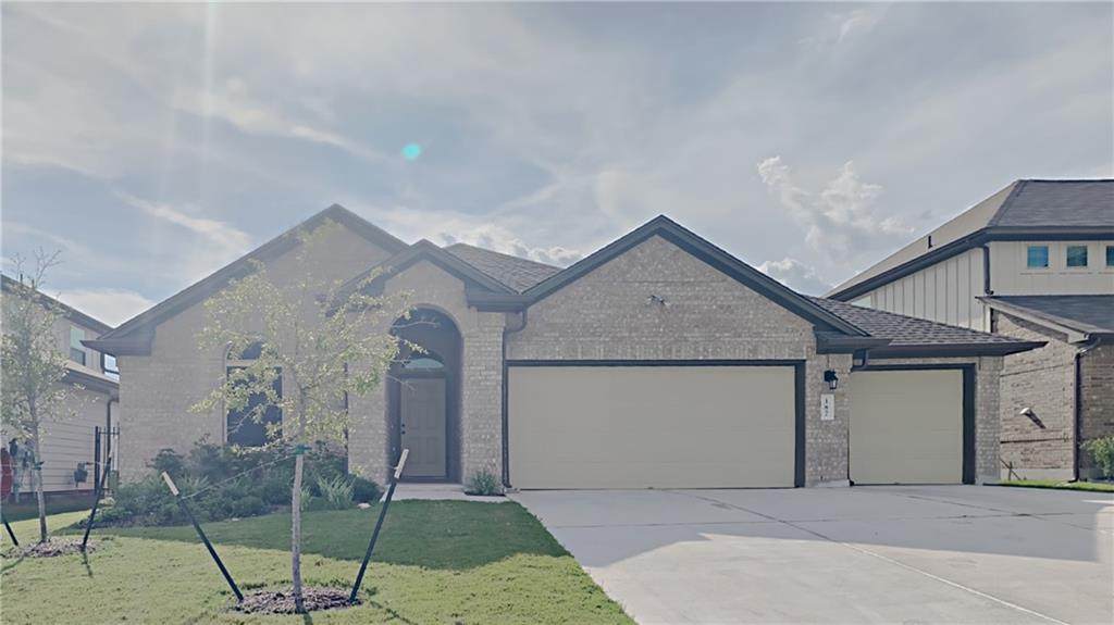 187 Concho Creek Loop - Photo 1