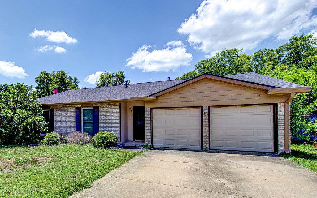1711 Cricket Hollow Dr - Photo 1