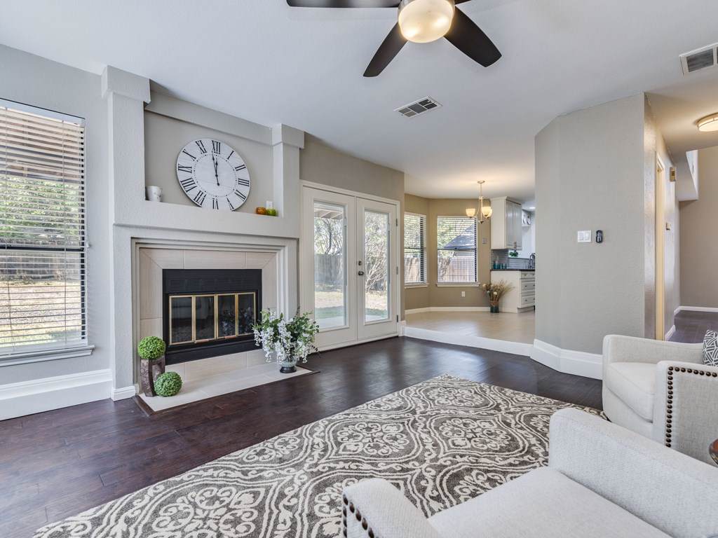 12328 Thompkins Dr - Photo 1