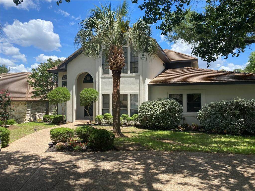 2805 Aurora - Photo 1