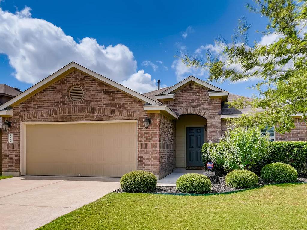 141 Desert Rose Dr - Photo 1