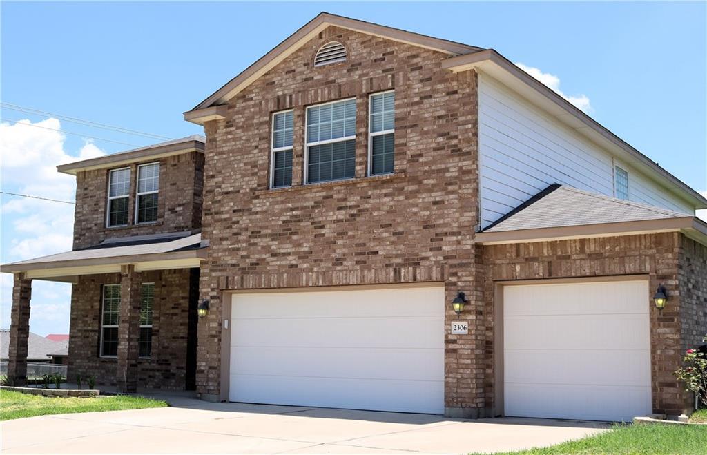 2306 Scott Dr - Photo 1