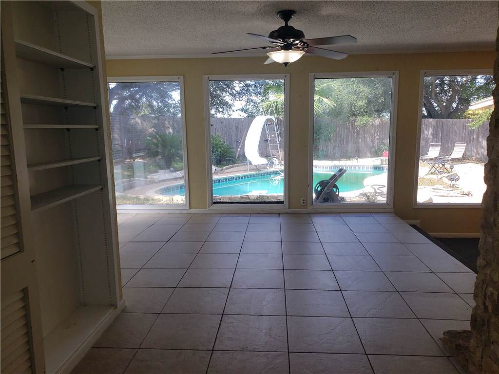 11802 North Oaks Dr - Photo 1