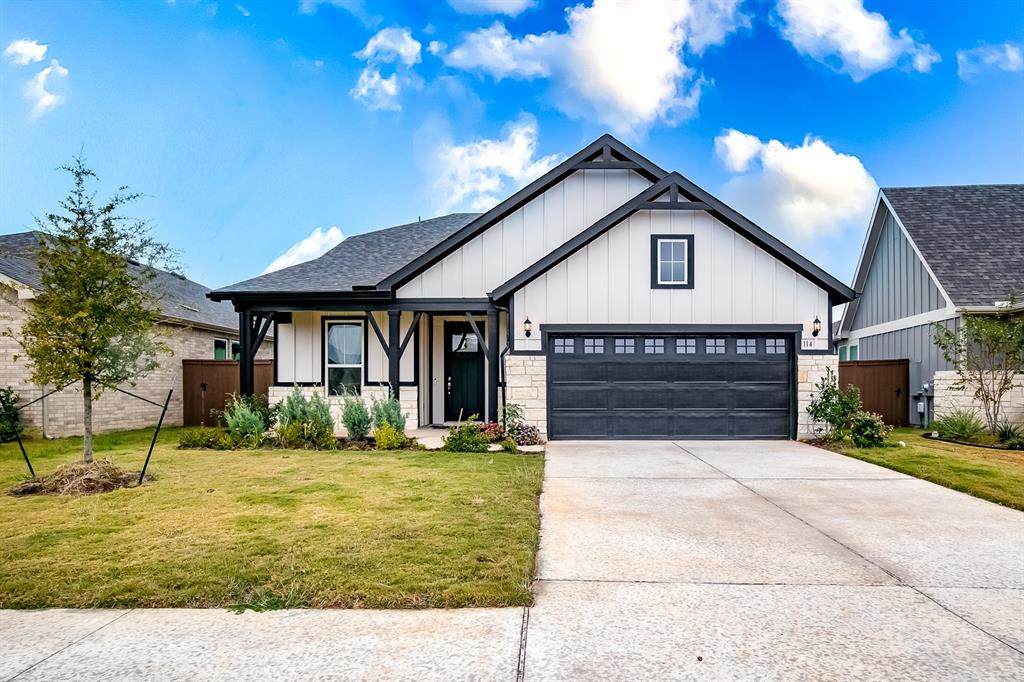 114 Thistle Trl - Photo 1