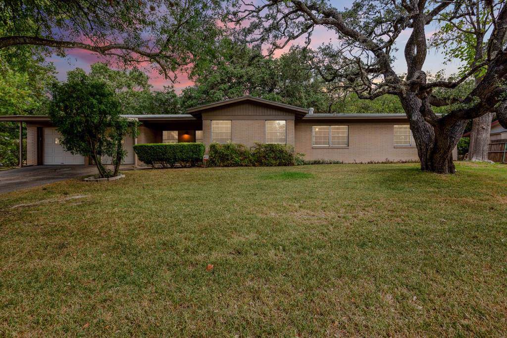 1204 Newport Ave - Photo 1