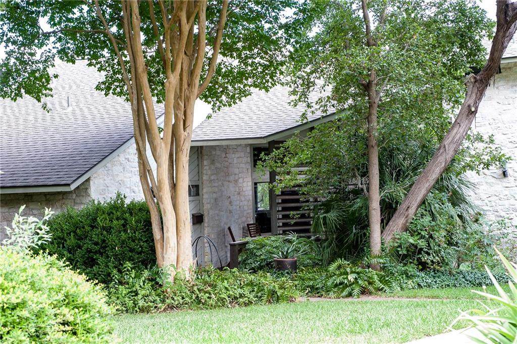 311 Nixon Dr - Photo 1