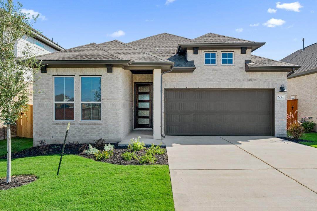 608 Leeland Drive - Photo 1