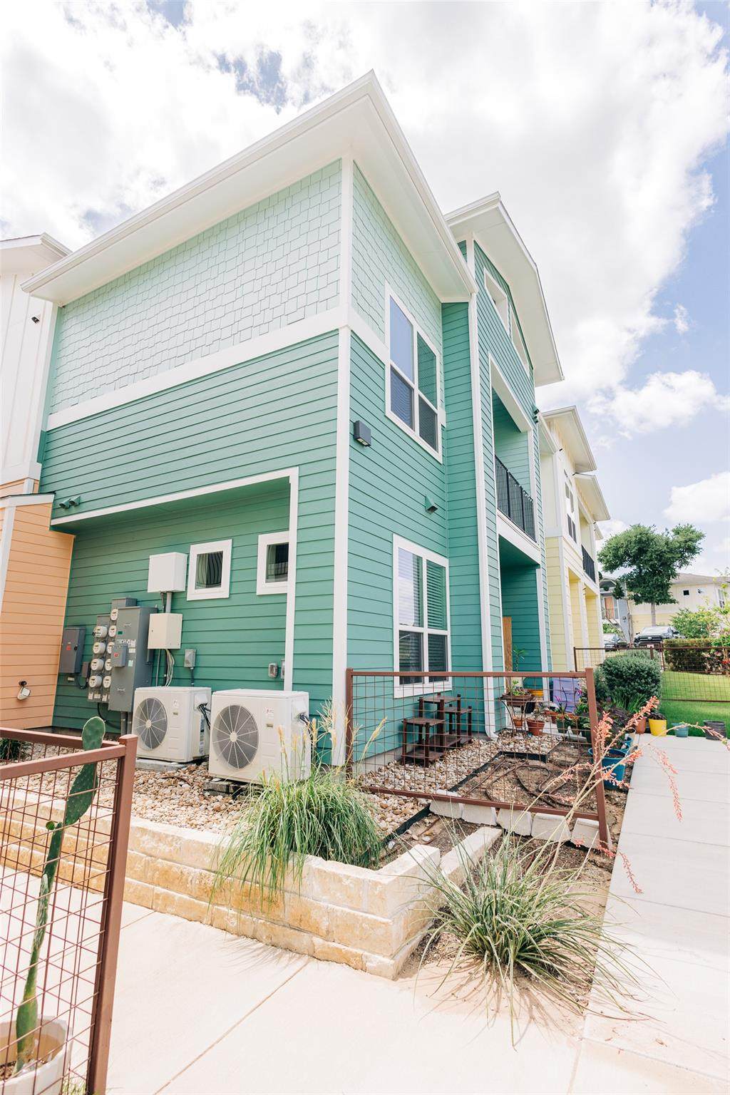 8601 Gate Blvd - Photo 1