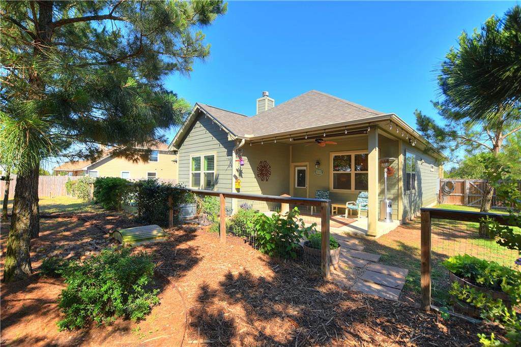 253 River Forest Dr - Photo 1
