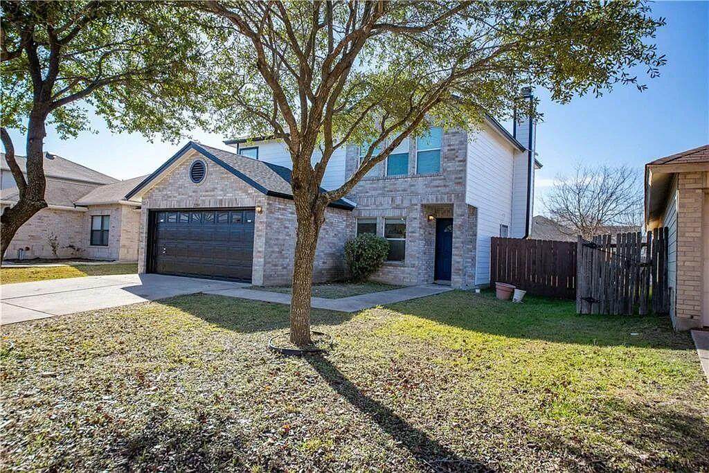 2208 Bluebonnet Dr - Photo 1