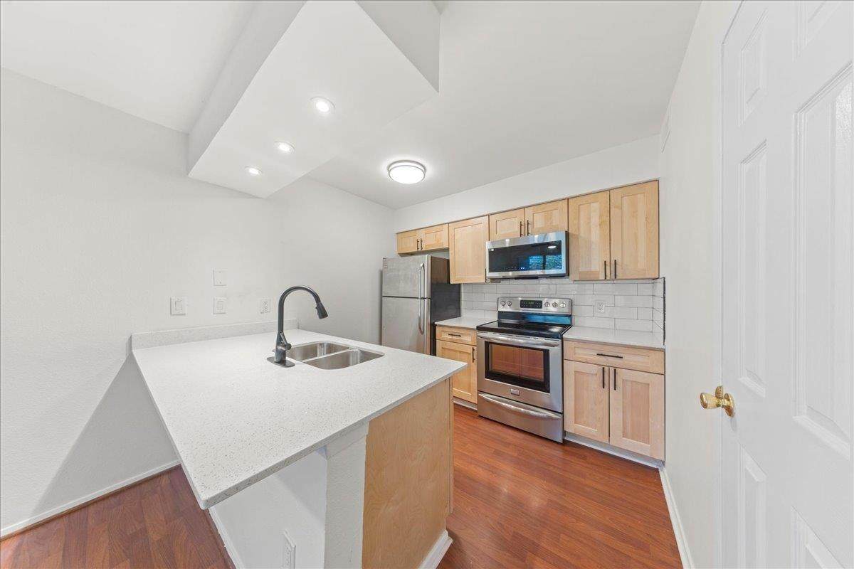 6910 Hart Ln - Photo 1