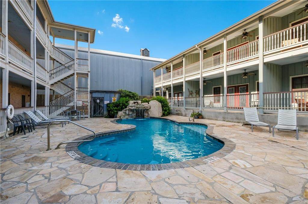 1247 Gruene Rd - Photo 1