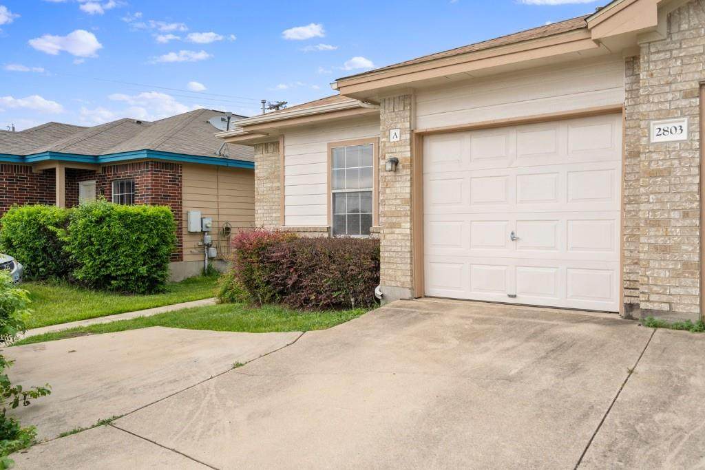 2803 Southampton Way - Photo 1