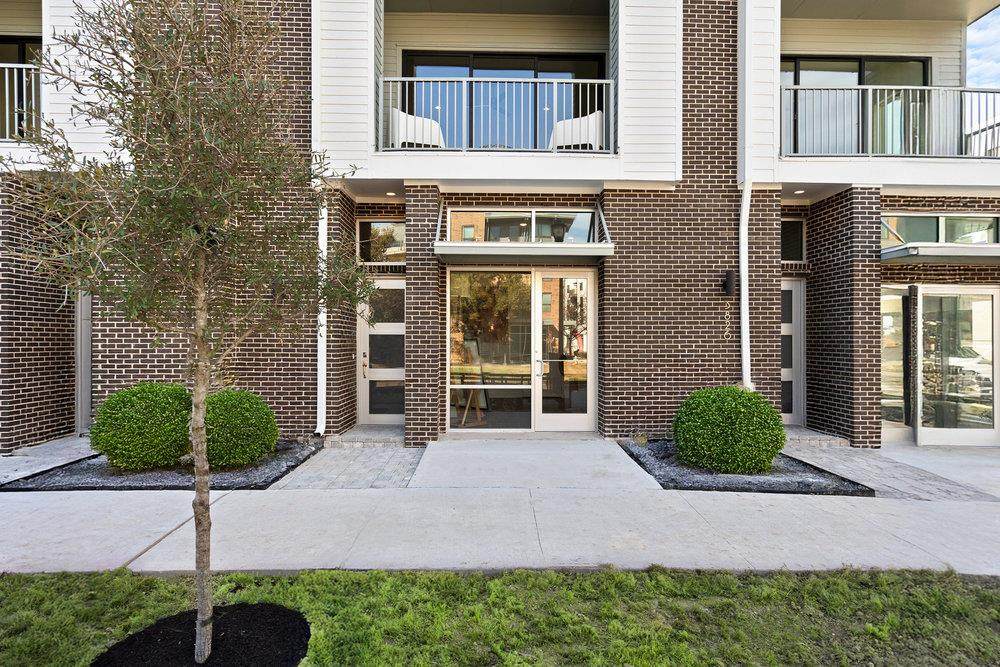 3824 Berkman Dr - Photo 1